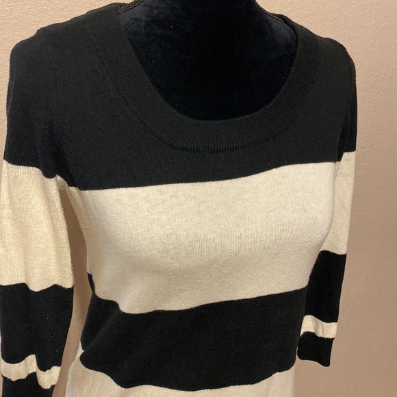 GAP Black and White Stripe Sweater Dress - Picture 4 of 7
